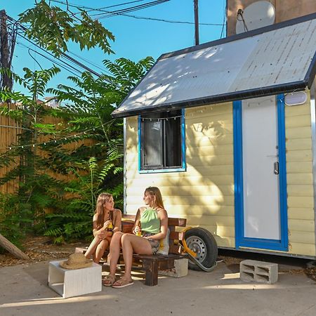 Caravan Hostel Tel Aviv By Roger Age 18-45 Экстерьер фото