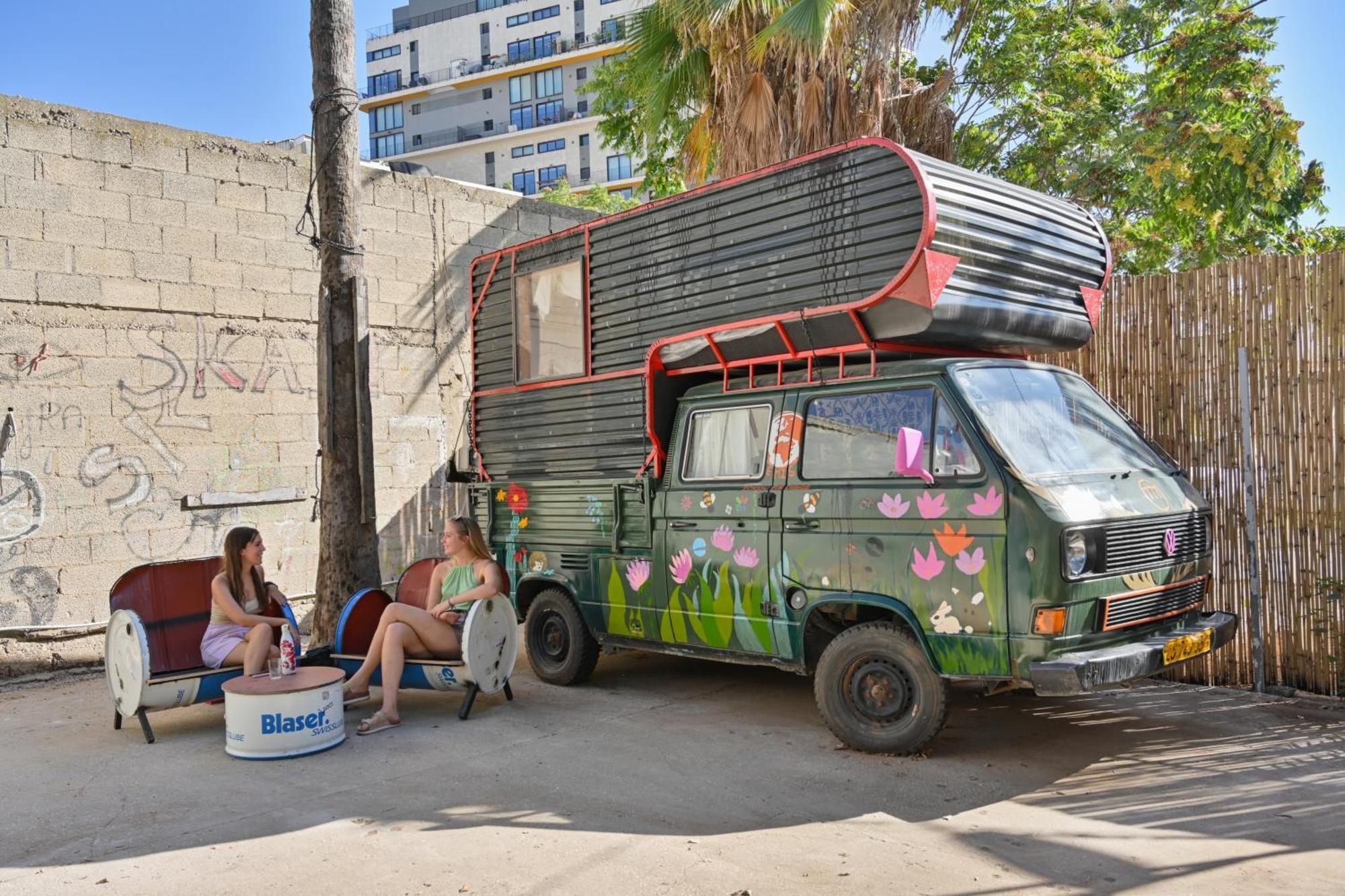 Caravan Hostel Tel Aviv By Roger Age 18-45 Экстерьер фото