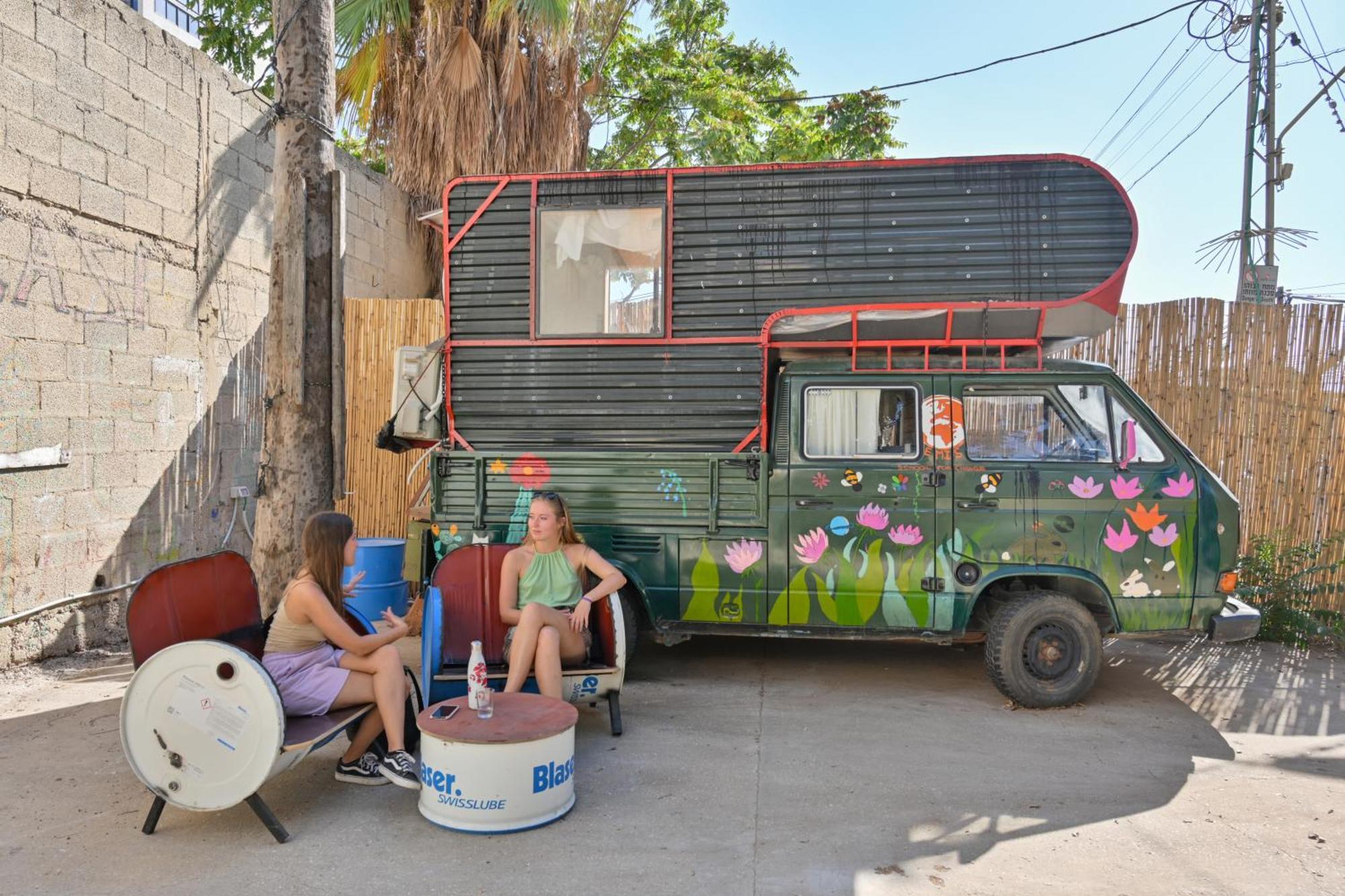Caravan Hostel Tel Aviv By Roger Age 18-45 Экстерьер фото