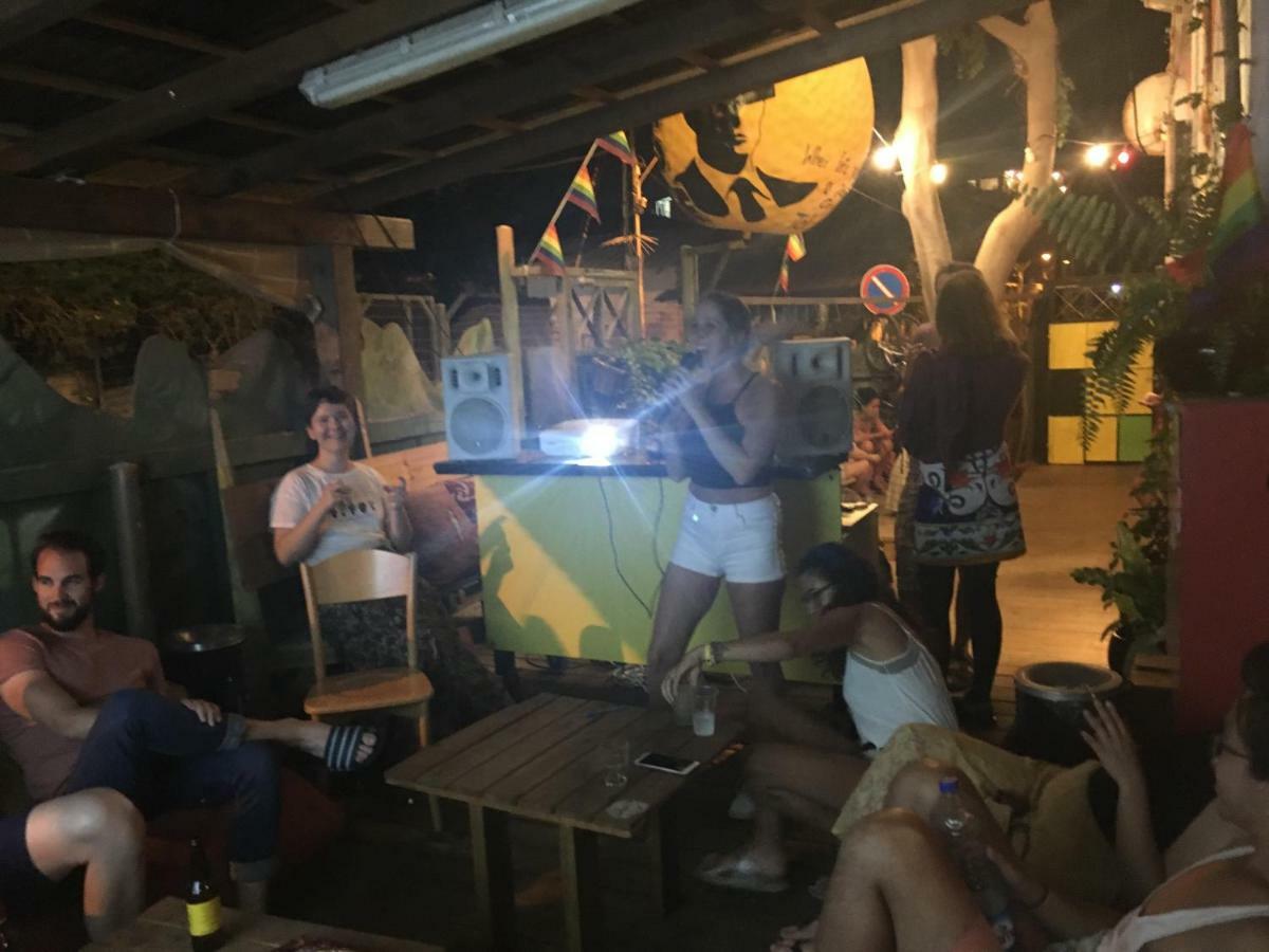 Caravan Hostel Tel Aviv By Roger Age 18-45 Экстерьер фото