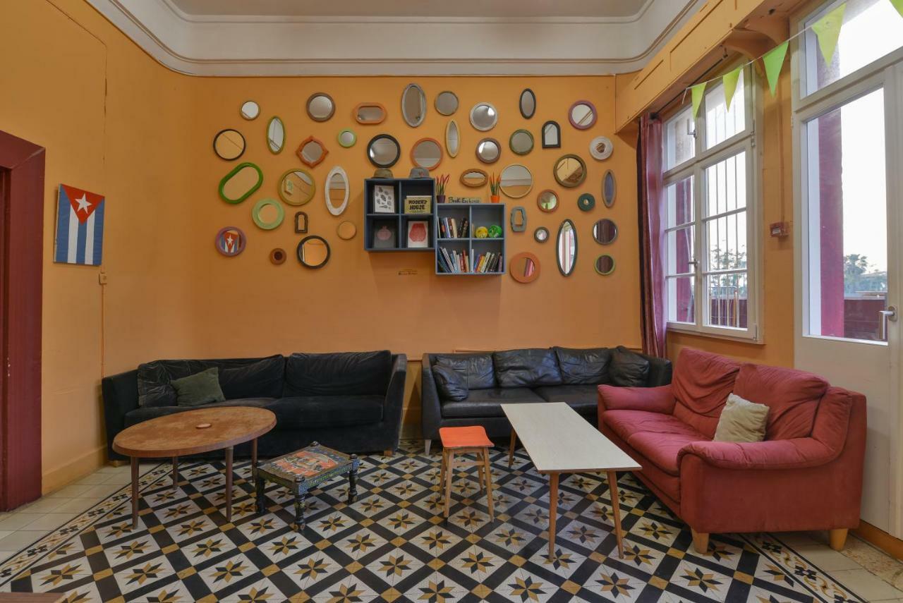 Caravan Hostel Tel Aviv By Roger Age 18-45 Экстерьер фото